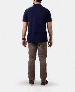 Vente en gros de chemises pour hommes de haute qualité, poids lourd, 100% coton / polyester, respirantes, broderie personnalisée, logo, solides, vintage - Product Image 2