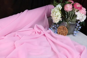 Tela de Chifón Ligera de Color Rosa Suave de 59'' y 180g/m para Confección de Vestidos de Novia, Batas, Bolsos, Fieltro y Ropa de Cama - Product Image 1