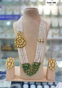 Élégant ensemble de bijoux de mariée en cuivre fabriqué à la main Style de luxe forme personnalisée collier boucles d'oreilles mariages fiançailles occasions spéciales - Product Image 2