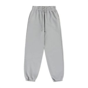 Pantalons de survêtement basiques pour hommes, doux et confortables - Parfaits pour les séances d'entraînement, la détente et le confort quotidien - Product Image 1