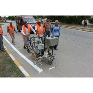 Peinture pour marquage routier ZBS - Peinture en aérosol pour marquages sur surfaces en asphalte - Product Image 4