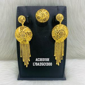 Nouveau designer boucles d'oreilles plaqué or conception en ligne bijoux de mode tout design femme un gramme nouveau - Product Image 1