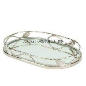 Bandeja de espejo de vidrio de metal de gama alta con tallas intrincadas para tocador de decoración del hogar con temática real y Decoración de mesa - Product Image 5