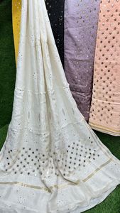 Sari de seda Chanderi pura de alta calidad con el trabajo tradicional de Lucknowi Chikankari y Mukesh sin arrugas para ropa de fiesta - Product Image 2