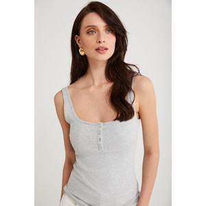ETHIQUET Modest Litzy Women's Slim Fit Slim Fit Button Detail Thick <b>Strappy</b> Scoop Neck Tank <b>Top</b> - Product Image 4