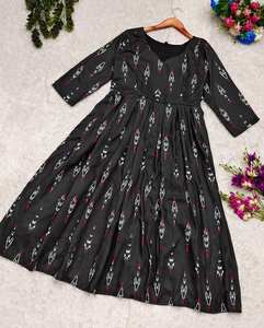 Robe longue d'été en coton avec de beaux imprimés - Product Image 2