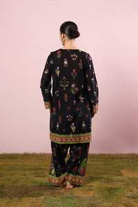 Wholesale Luxury 2-Piece Ladies Suits From Pakistan & India ODM Collection with <b>Lace</b> Beading & Button Decorations - Product Image 2