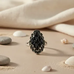 Bague de cocktail élégante et délicate pour femme en argent 925, style vintage, avec onyx noir taille marquise, motif floral, sertissage pavé, pour usage quotidien - Product Image 2