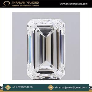 Diamants en vrac de forme émeraude de 2,01 carats, couleur H, clarté améliorée, certifiés IGI, cultivés en laboratoire en Inde, VS1, pour la fabrication de colliers - Product Image 2