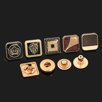 Boutons-pression carrés en métal personnalisés KUNSHUO pour chemises, abayas et thobes - Alliage de zinc écologique avec logo gravé