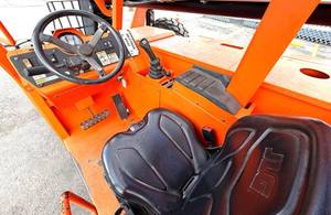 COMPRA EL MANIPULADOR TELESCÓPICO JLG SKYTRAK 8042 - Product Image 5