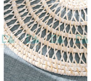 ชุดแผ่นรองจานและแก้วทรงกลมหวาย ขายดีปี 2025 ผลิตภัณฑ์รักษ์โลกสำหรับโต๊ะอาหาร เหมาะสำหรับเด็กทารกและเด็กในงานปาร์ตี้ งานฝีมือ DHT - Product Image 3