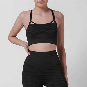 Soutien-gorge de sport sans couture avec logo personnalisé pour femmes soutien-gorge de sport à fort impact yoga gym fitness soutien-gorge de sport respirant avec sublimation personnalisée - Product Image 2