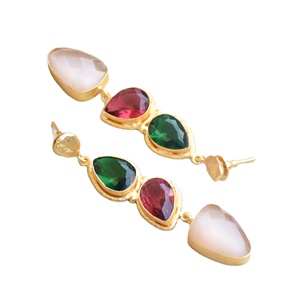 Pendientes de Piedras Preciosas de Diseño con Gotas de Piedras Semipreciosas, Recubrimiento Dorado Brillante y Joyería de Calidad Artesanal - Product Image 4