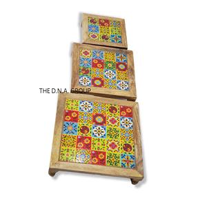 Juego de 3 Decoraciones Navideñas de Diseño Art Deco, Hechas a Mano con Madera y Azulejos de Cerámica, para Uso Múltiple - Product Image 2