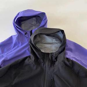 Vestes de randonnée légères pour hommes Vestes coupe-vent de recherche en plein air résistantes à l'eau avec capuche amovible - Product Image 3