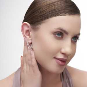 Pendientes de Aro con Halo Opulentos de 2.35 Ct para Mujer, Diamantes Cultivados en Laboratorio en Oro Blanco de 14K, Joyería de Lujo Hecha a Mano - Product Image 4