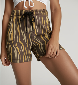 กางเกงขาสั้นเอวยางยืดพิมพ์ลายเสือสีน้ำตาลและเหลืองแฟชั่นเวียดนามเสื้อผ้าคุณภาพสูงฤดูร้อน - Product Image 1