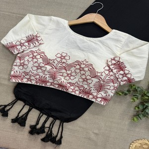 Sari de Algodón Khadi VASTRA COTTAGE con Blusa Acolchada de Algodón Aura con Bordado Intenso, Forro de Algodón Puro, Talla Ajustable, Ropa Étnica - Product Image 2