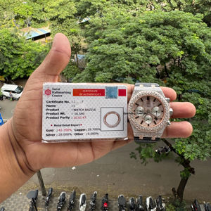 Reloj de cuarzo automático deportivo de calidad superior para hombre, esfera de oro rosa de 10 quilates con diamante cultivado en laboratorio, reloj de goma helado hecho a mano - Product Image 3