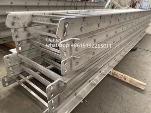 <span class=keywords><strong>Échelle</strong></span> <span class=keywords><strong>de</strong></span> cage à chat fixe en acier inoxydable pour l'extérieur - Product Image 5