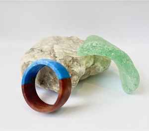 คอลเลกชันแหวนเรซิ่นไม้ดีไซน์พรีเมียม ประดับกลีบดอกไม้สุดอินเทรนด์ เหมาะสำหรับงานแต่งงานและงานปาร์ตี้ - Product Image 3