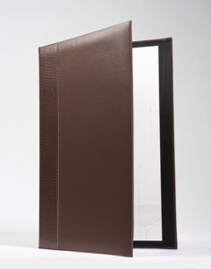 เมนูคลาสสิกและรายการไวน์ครอบคลุม - Product Image 2