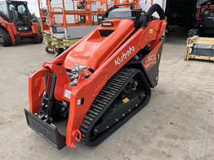 Minicargadora Kubota SCL100 Usada de 1 Tonelada con Motor, Modelo 2023, 1500 kg, 0-2000 Horas - Product Image 4