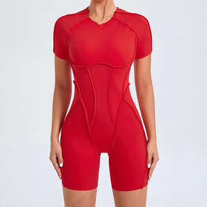 Combinaison de sport d'été pour femmes Short à bretelles croisées Hip Lift Tight One-Piece Yoga Set for Outdoor Running Gym Printed - Product Image 1