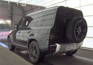 Land Rover Defender 110X Dynamic SE P300 Turbo 2.0L Gasolina Automático SUV 2024 Usado en Buen Estado, Volante a la Izquierda, Asientos de Cuero Oscuro R20 - Product Image 3