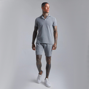 Haute qualité hommes Smart décontracté demi manches Polo T-Shirt Shorts ensemble personnalisé tricoté gris pour la saison de printemps nouvelle vente en gros - Product Image 1