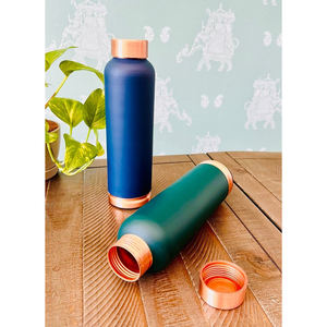 Bouteille d'eau en cuivre véritable de haute qualité de 500ml Nouveau look avec un prix raisonnable Pichet d'eau isolé de qualité supérieure en cuivre pur - Product Image 1