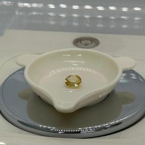 Saphir jaune véritable hautement poli traité thermiquement seulement pierre précieuse en vrac de forme ovale lisse pour la fabrication de bijoux fins - Product Image 4