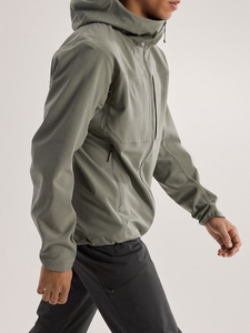 Veste coupe-vent à capuche respirante de haute qualité pour hommes, tissu doux et chaud durable, vêtements de voyage, coupe moderne - Product Image 3