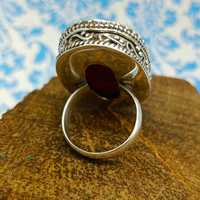 Bague en argent sterling 925 pour femmes avec rubis et pierres précieuses en forme ovale teintée à facettes de couleur rouge avec diamant