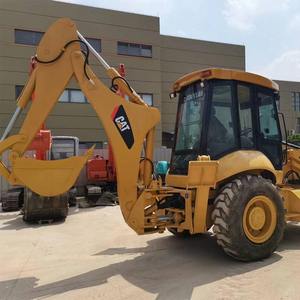 Chargeuse-pelleteuse CATERPILLAR 432F d'occasion en bon état, modèle CAT 432 avec rétrocaveuse, à vendre, prête à être expédiée. - Product Image 3