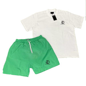 Survêtement d'été unisexe grande taille pour hommes, logo graphique personnalisé, ensemble t-shirt et short en polaire vierge uni respirant - Product Image 1