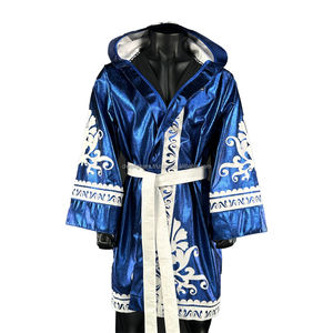 Bata de Boxeo Elite Personalizada para la Noche de Combate, Transpirable, con Capucha, Estilo Atlético - Product Image 1