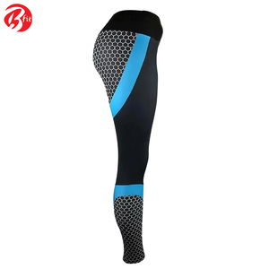 Pantalones de mallas de Yoga de compresión para mujer tela transpirable estampado 3D Yoga entrenamiento gimnasio entrenamiento mallas impresas Pantalones - Product Image 3