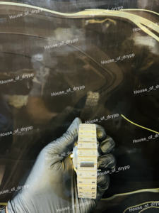 Reloj de Pulsera de Lujo Estilo Hip Hop, Completamente Cubierto de Diamantes Moissanite, Esfera Cuadrada Morada Romana, Automático, de Acero Inoxidable - Product Image 4