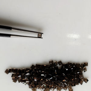 ควอตซ์สโมคกี้ธรรมชาติ 2.5 มม. ทรงสี่เหลี่ยมเจียระไนแบบสเต็ปคัท คุณภาพดีที่สุด พลอยเม็ดเดี่ยวสำหรับทำเครื่องประดับและสร้อยคอ - Product Image 2