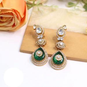 หินเคลือบสีทองที่สวยงามต่างหูแบบดั้งเดิมสำหรับผู้หญิงสาวๆสำหรับตอนเย็นดูสำหรับงานปาร์ตี้สวมใส่แฟชั่นคอลเลกชัน - Product Image 1