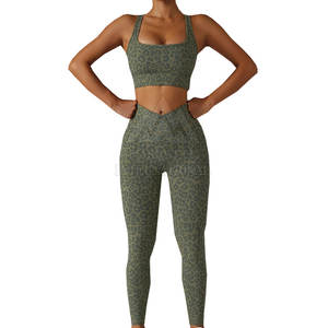 Ropa deportiva de la mejor calidad, conjunto de Yoga para mujer, hecho a medida, ligero, resistente, conjunto de Yoga para mujer a la venta - Product Image 1