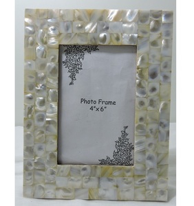 Most Popular <b>Tabletop</b> Decor Photo Frame Elegant Style Wood Resin Picture Frame Rectangle Black/White Designer Photo Frames - Product Image 2