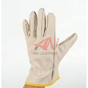 ถุงมือขับรถหนังเกรดพรีเมียม ออกแบบมาเพื่อการยึดเกาะที่ไม่ลื่นและประสิทธิภาพการขับขี่บนถนนที่ราบรื่น - Product Image 3