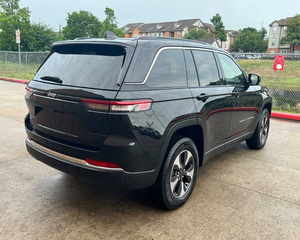 รถจี๊ป แกรนด์เชอโรกี 4xe 4WD ไฮบริด SUV ปี 2024 สภาพดี ใช้งานน้อย - Product Image 4