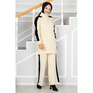 ชุดเสื้อถักฮิญาบแบบมีซิปครึ่งหนึ่งสีครีม - Product Image 5