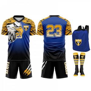 Vente en gros de maillots de football de qualité supérieure confortables et à séchage rapide, ensembles d'uniformes de football en vente en ligne pour les vêtements de sport - Product Image 1