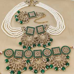 Hermoso collar de Gargantilla tradicional indio de alta calidad con pendientes Earchain y Maang Tikka Ideal para ocasiones festivas - Product Image 6