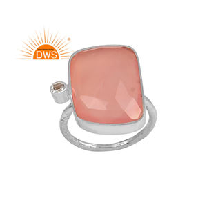 Meilleures ventes Bague empilable en argent sterling fin avec topaze blanche naturelle et calcédoine rose Fabricant de bijoux personnalisé - Product Image 1